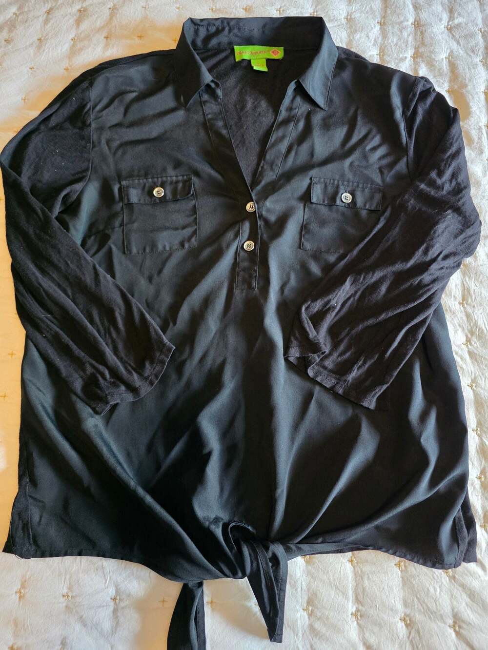 Island Republic Black Button-Down Blouse with Chest Pockets and‎ Tie-Front Hem
